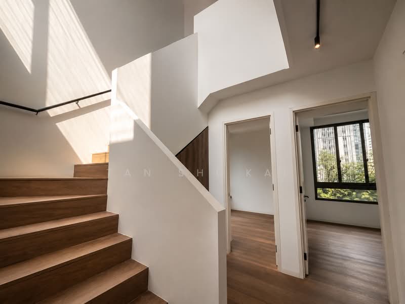 Brand New Freehold Renovated 3B Penthouse in Newton at $3.2m!, , 3 Bedrooms, 1,410 sqft, Condominium For Sale, by Tan Shi Kai, 500193243 - Interior - PropertyGuru.com.sg