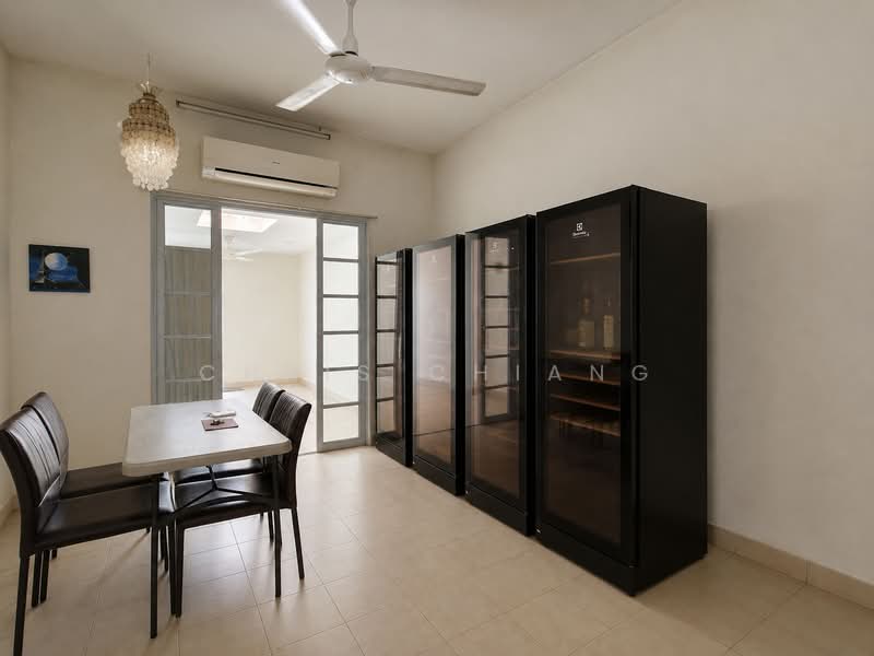 Serangoon Garden Estate, Bodmin/ Bloxhome/ Borthwick/ Brockhampton/ Blandford/ Burghley Drive, 4 Bedrooms, 1,800 sqft, Semi-Detached House For Sale, by Chris Chiang, 500193248 - Dining Room - PropertyGuru.com.sg