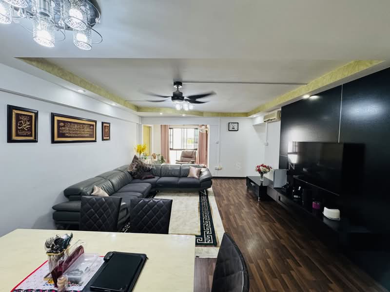 670 Woodlands Drive 71, 670 Woodlands Drive 71, 4 Bedrooms, 1,410 sqft, HDB Flat For Sale, by Faizal Kasmin, 500193255 - Living Room - PropertyGuru.com.sg