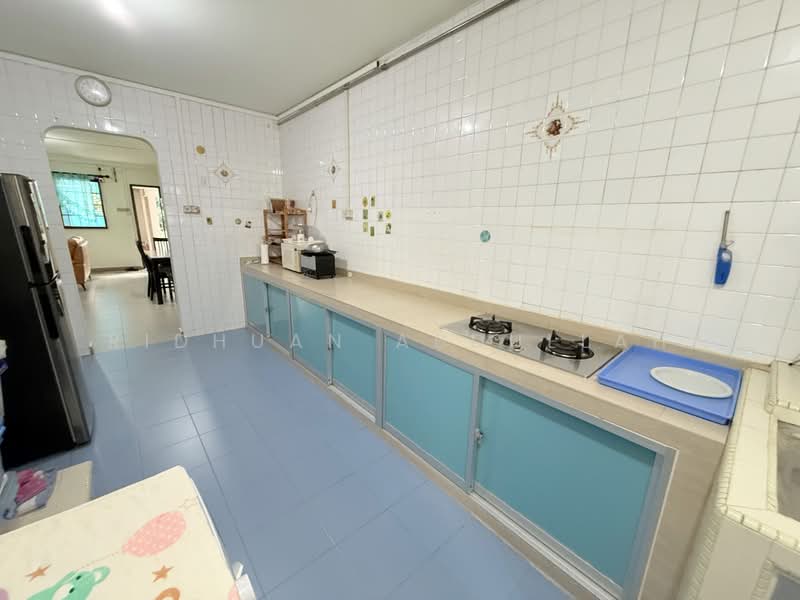 839 Yishun Street 81, 839 Yishun Street 81, 3 Bedrooms, 1,109 sqft, HDB Flat For Sale, by Ridhuan Abdullah, 500193272 - Kitchen - PropertyGuru.com.sg