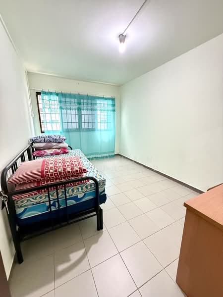 839 Yishun Street 81, 839 Yishun Street 81, 3 Bedrooms, 1,109 sqft, HDB Flat For Sale, by Ridhuan Abdullah, 500193272 - Bedroom - PropertyGuru.com.sg