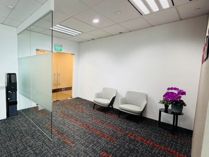 Six Battery Road Building, 6 Battery Road, 872 sqft, Office For Rent, by Preston Tan, 500193273 - Lobby - CommercialGuru.com.sg