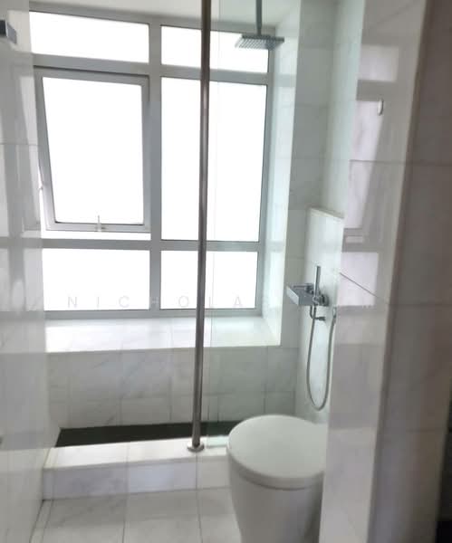 Icon, 10 Gopeng Street, 3 Bedrooms, 1,302 sqft, Apartment For Rent, by Nicholas Sim, 500193278 - Bathroom - PropertyGuru.com.sg