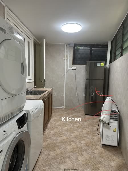 Jalan Elok, Jalan Elok, 4 Bedrooms, 3,300 sqft, Corner Terrace For Sale, by Benson Leow, 500193281 - Kitchen - PropertyGuru.com.sg