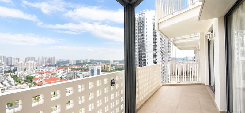 Sky Habitat, 7 Bishan Street 15, 2 Bedrooms, 893 sqft, Condominium For Sale, by Gabriel Aw, 500193301 - Balcony - PropertyGuru.com.sg