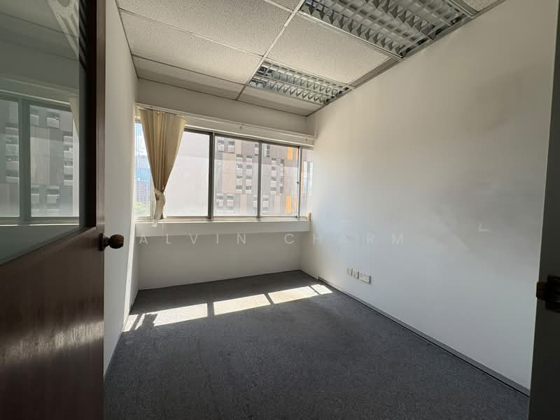 Golden Mile Tower, 6001 Beach Road, 915 sqft, Office For Rent, by Alvin Charm, 500193307 - Interior - CommercialGuru.com.sg