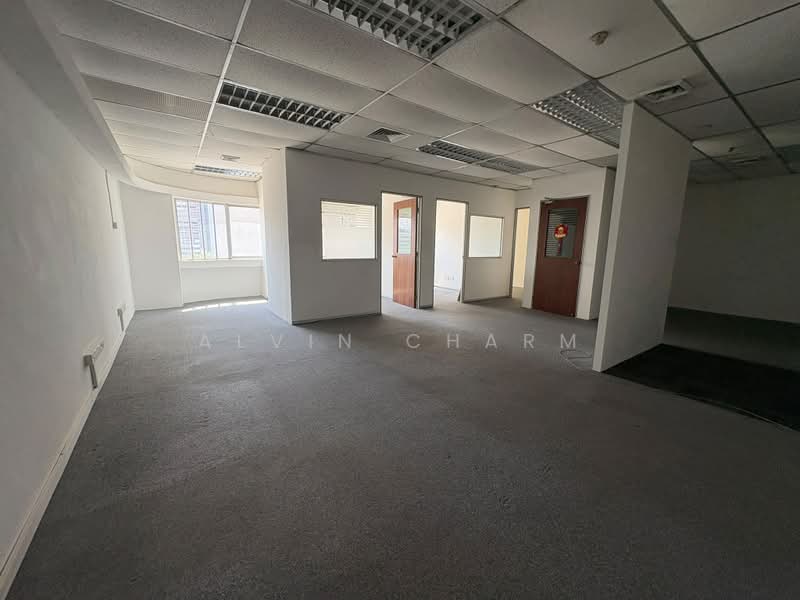 Golden Mile Tower, 6001 Beach Road, 915 sqft, Office For Rent, by Alvin Charm, 500193307 - 3 office rooms - CommercialGuru.com.sg