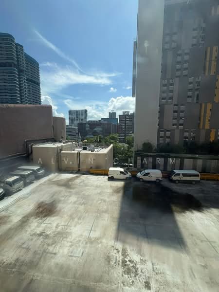 Golden Mile Tower, 6001 Beach Road, 915 sqft, Office For Rent, by Alvin Charm, 500193307 - Exterior - CommercialGuru.com.sg