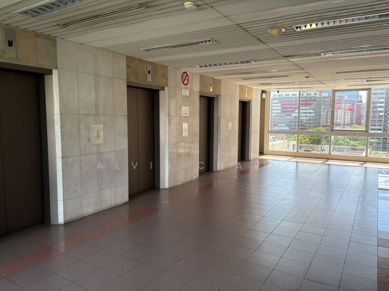 Golden Mile Tower, 6001 Beach Road, 915 sqft, Office For Rent, by Alvin Charm, 500193307 - Lift Lobby - CommercialGuru.com.sg