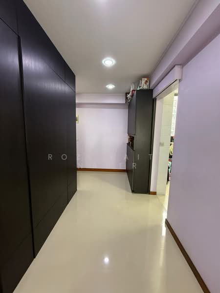 518C Tampines Central 7, 518C Tampines Central 7, 3 Bedrooms, 1,162 sqft, HDB Flat For Sale, by Rozi Faith Naser, 500193309 - Corridor - PropertyGuru.com.sg