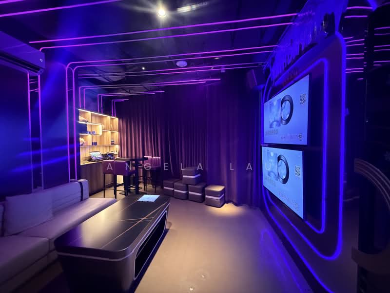Pub for takeover at Katong Area, , 2,300 sqft, Mall Shop For Sale, by Angela Lau, 500193320 - Living Room - CommercialGuru.com.sg