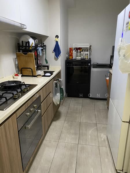 Hundred Palms Residences, 276 Yio Chu Kang Road, 3 Bedrooms, 883 sqft, Executive Condominium For Sale, by ONG BEE HONG, 500193321 - Kitchen - PropertyGuru.com.sg