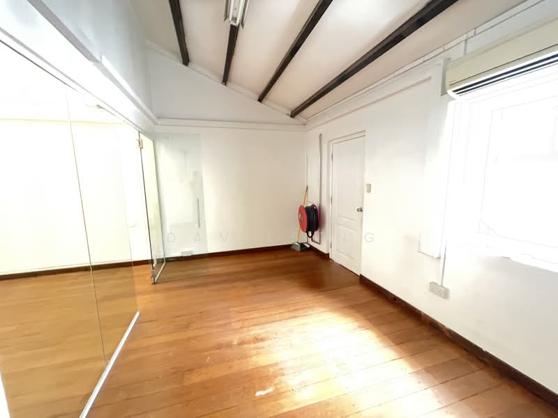 Sago Street : Retail, 17 Trengganu Street, 1,982 sqft, Shop / Shophouse For Rent, by Davies Ng, 500193334 - Interior - CommercialGuru.com.sg