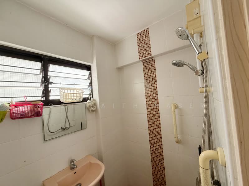 249 Tampines Street 21, 249 Tampines Street 21, 3 Bedrooms, 1,097 sqft, HDB Flat For Sale, by Rozi Faith Naser, 500193337 - PropertyGuru.com.sg