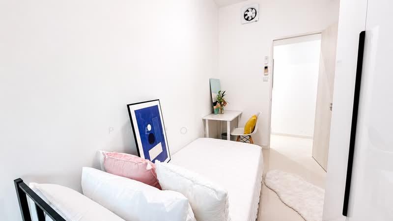 One-North Residences, 7 One-North Gateway, Room Rental, 120 sqft, Apartment For Rent, by Pheron Lim, 500193338 - Bedroom - PropertyGuru.com.sg