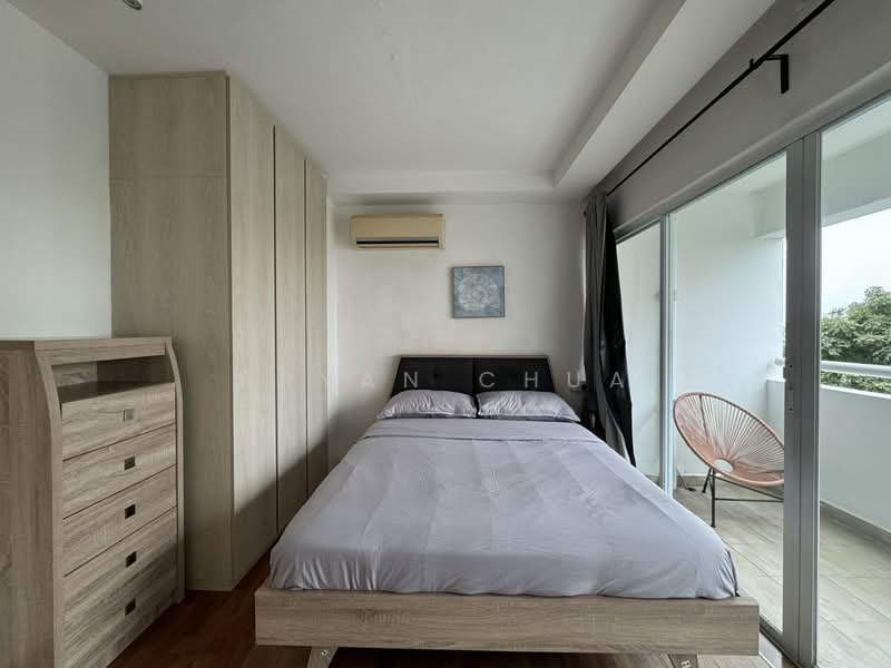 ✅ INVESTORS!! ~4% Rental Yield! CHEAP 4BR for Sale, East Coast / Marine Parade, 4 Bedrooms, 1,270 sqft, Apartment For Sale, by Bryan Chua, 500193344 - Bedroom - PropertyGuru.com.sg