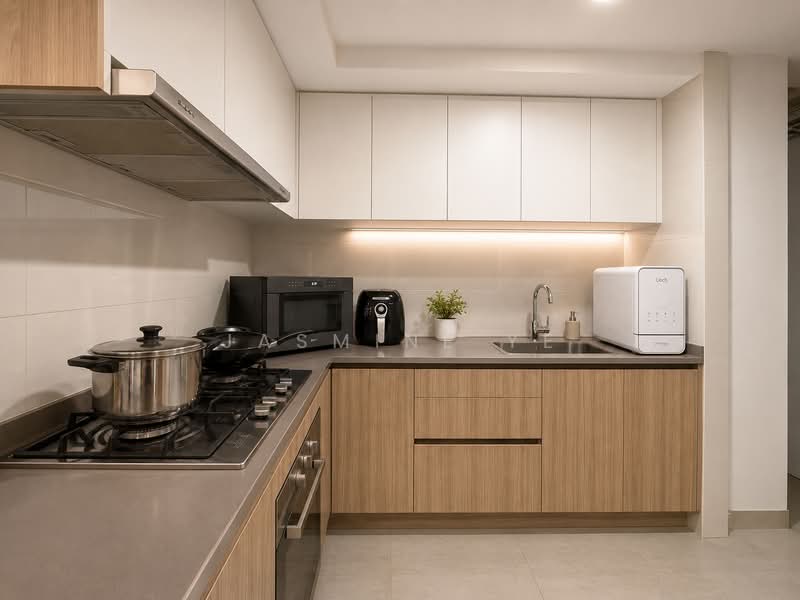 Rivercove Residences EC, 38 Anchorvale Ln, 4 Bedrooms, 1,281 sqft, Condominium For Sale, by Jasmine Ye, 500193346 - Kitchen - PropertyGuru.com.sg