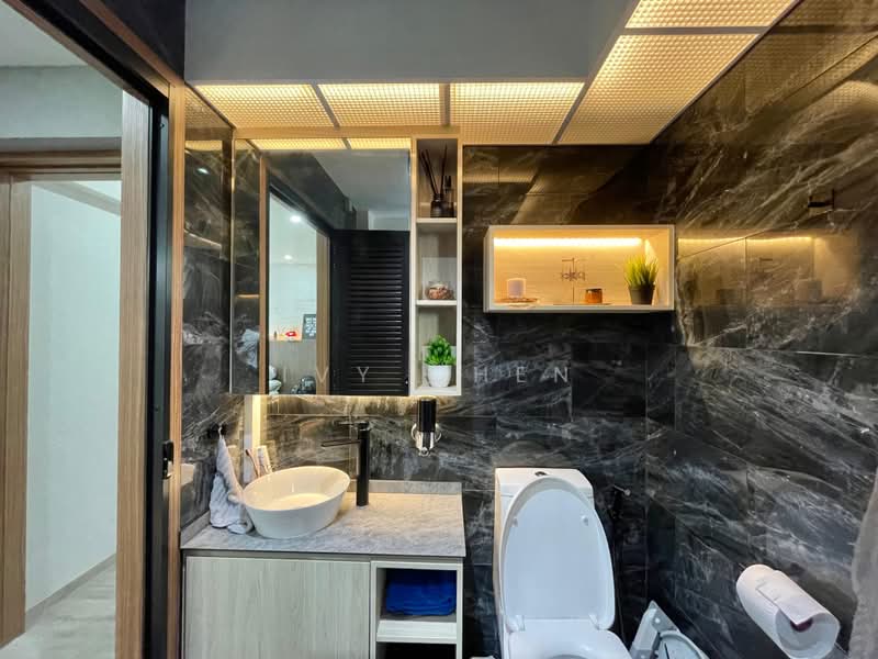 478B Yishun Street 44, 478B Yishun Street 44, 3 Bedrooms, 1,001 sqft, HDB Flat For Sale, by Ivy Chen, 500193366 - Bathroom - PropertyGuru.com.sg