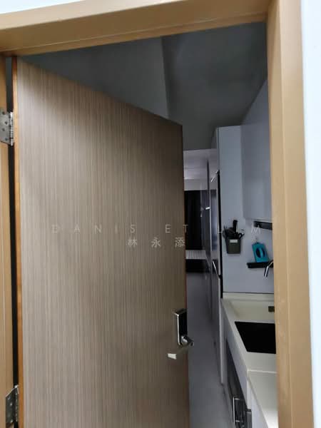 #1 Loft, 1 Lorong 24 Geylang, Room Rental, 180 sqft, Apartment For Rent, by Danis ET Lim 林永添, 500193373 - Kitchen - PropertyGuru.com.sg