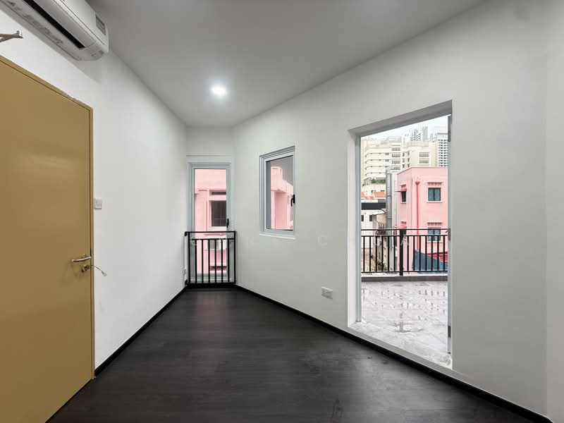 Tessensohn Road spacious 3bed 2 bath apartment rental, , 3 Bedrooms, 1,000 sqft, Apartment For Rent, by Yvonne Chua, 500193376 - Balcony - PropertyGuru.com.sg