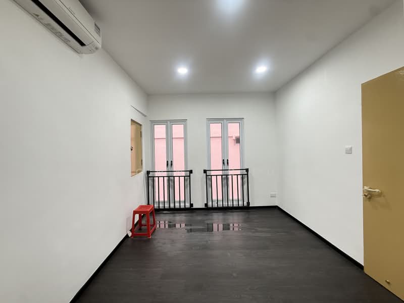 Tessensohn Road spacious 3bed 2 bath apartment rental, , 3 Bedrooms, 1,000 sqft, Apartment For Rent, by Yvonne Chua, 500193376 - Interior - PropertyGuru.com.sg