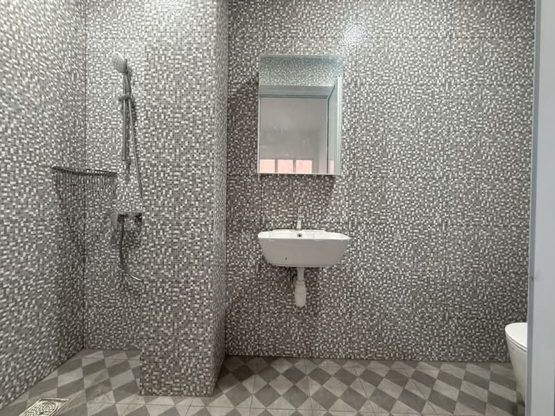 Tessensohn Road spacious 3bed 2 bath apartment rental, , 3 Bedrooms, 1,000 sqft, Apartment For Rent, by Yvonne Chua, 500193376 - PropertyGuru.com.sg