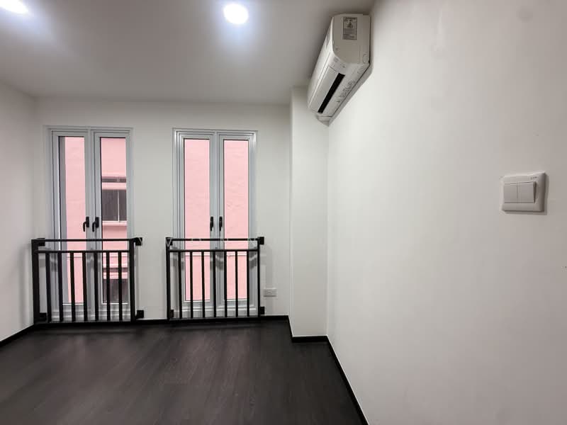 Tessensohn Road spacious 3bed 2 bath apartment rental, , 3 Bedrooms, 1,000 sqft, Apartment For Rent, by Yvonne Chua, 500193376 - Interior - PropertyGuru.com.sg
