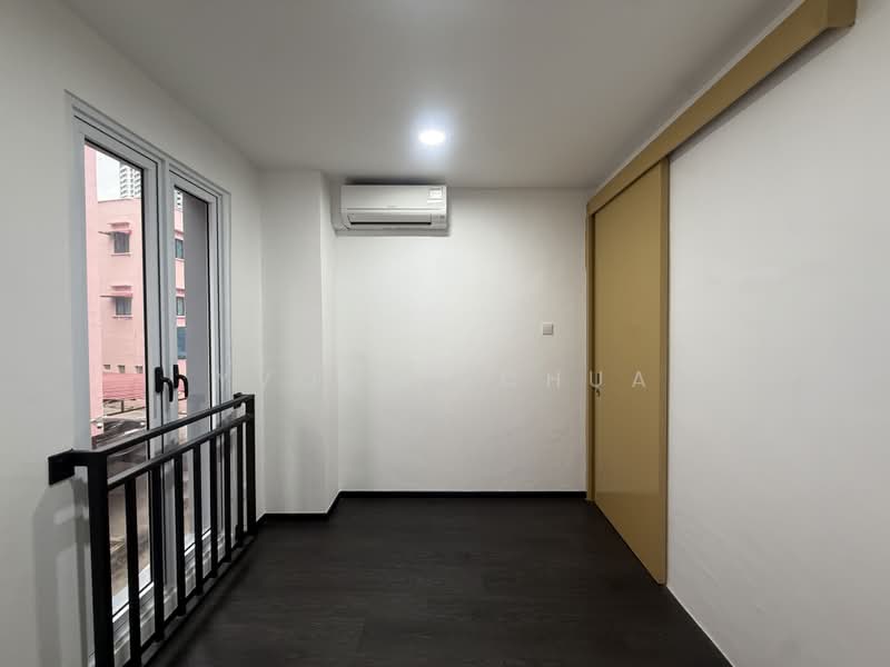 Tessensohn Road spacious 3bed 2 bath apartment rental, , 3 Bedrooms, 1,000 sqft, Apartment For Rent, by Yvonne Chua, 500193376 - Interior - PropertyGuru.com.sg
