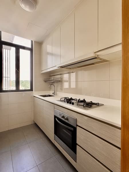 The Skywoods, 7 Dairy Farm Heights, 3 Bedrooms, 872 sqft, Condominium For Rent, by Patrick Koh, 500193386 - Kitchen - PropertyGuru.com.sg
