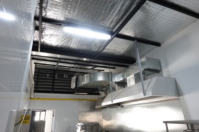 ☆ HIGH-FOOTFALL F&B Shop Unit for Rent ☆, , 1,650 sqft, Shop / Shophouse For Rent, by Teng Kai Yun, 500193391 - Kitchen - CommercialGuru.com.sg