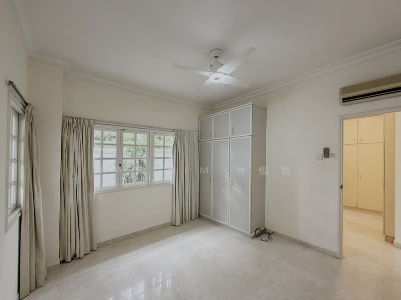 Bungalow nestled in a quiet GCBA enclave, Minutes Walk to KAP MRT, Amenities & Grocer, Yarwood Avenue, 6 Bedrooms, 7,000 sqft, Bungalow House For Rent, by Jay Lim 林俊哲, 500193393 - Bedroom - PropertyGuru.com.sg