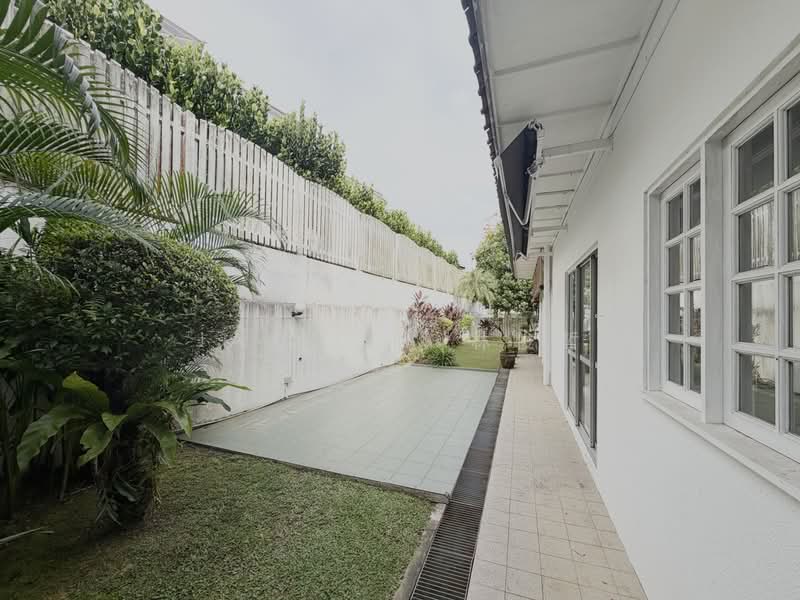 Bungalow nestled in a quiet GCBA enclave, Minutes Walk to KAP MRT, Amenities & Grocer, Yarwood Avenue, 6 Bedrooms, 7,000 sqft, Bungalow House For Rent, by Jay Lim 林俊哲, 500193393 - Exterior - PropertyGuru.com.sg