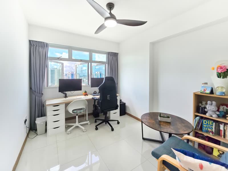 450B Bukit Batok West Avenue 6, 450B Bukit Batok West Avenue 6, 3 Bedrooms, 1,001 sqft, HDB Flat For Sale, by James Li, 500193397 - Study - PropertyGuru.com.sg