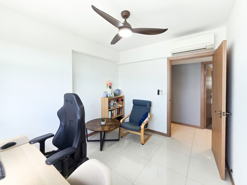 450B Bukit Batok West Avenue 6, 450B Bukit Batok West Avenue 6, 3 Bedrooms, 1,001 sqft, HDB Flat For Sale, by James Li, 500193397 - Study - PropertyGuru.com.sg