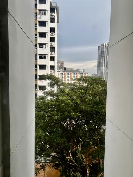 2 Ghim Moh Road, 2 Ghim Moh Road, 2 Bedrooms, 700 sqft, HDB Flat For Sale, by Iris Sim, 500193400 - Exterior - PropertyGuru.com.sg