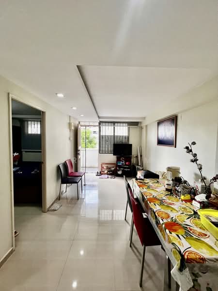 2 Ghim Moh Road, 2 Ghim Moh Road, 2 Bedrooms, 700 sqft, HDB Flat For Sale, by Iris Sim, 500193400 - Living Room - PropertyGuru.com.sg
