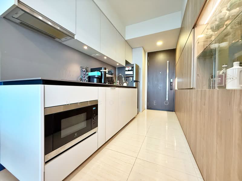 Sims Urban Oasis, 2 Sims Drive, 2 Bedrooms, 624 sqft, Condominium For Sale, by Nelson Neo, 500193401 - Kitchen - PropertyGuru.com.sg