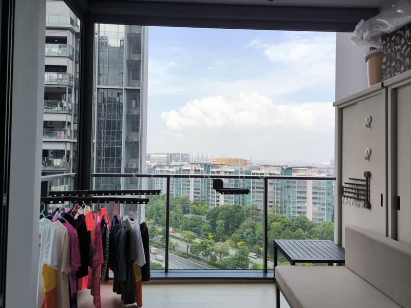 Parc Clematis, 8F Jalan Lempeng, 3 Bedrooms, 915 sqft, Condominium For Rent, by Kevin Ho, 500193412 - Balcony - PropertyGuru.com.sg