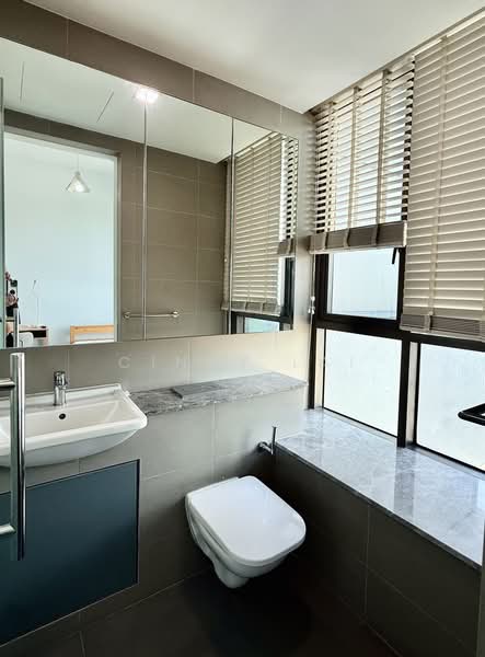 Skyline Residences, 610 Telok Blangah Road, Room Rental, 155 sqft, Condominium For Rent, by Cindy Lai, 500193416 - Junior Master Bathroom - PropertyGuru.com.sg