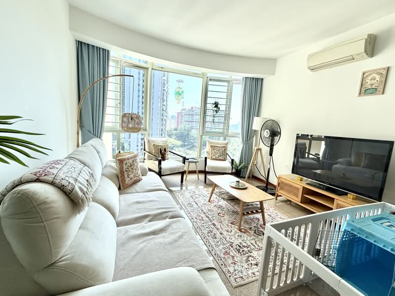 Queens, 16 Stirling Road, 3 Bedrooms, 1,194 sqft, Condominium For Sale, by Tiffany Chan, 500193423 - Living Room - PropertyGuru.com.sg