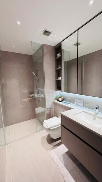 Lentor Gardens Residences, 68 Lentor Gardens, 5 Bedrooms, 1,496 sqft, Apartment For Sale, by Lex Lim 林双麟, 500193430 - Bathroom - PropertyGuru.com.sg