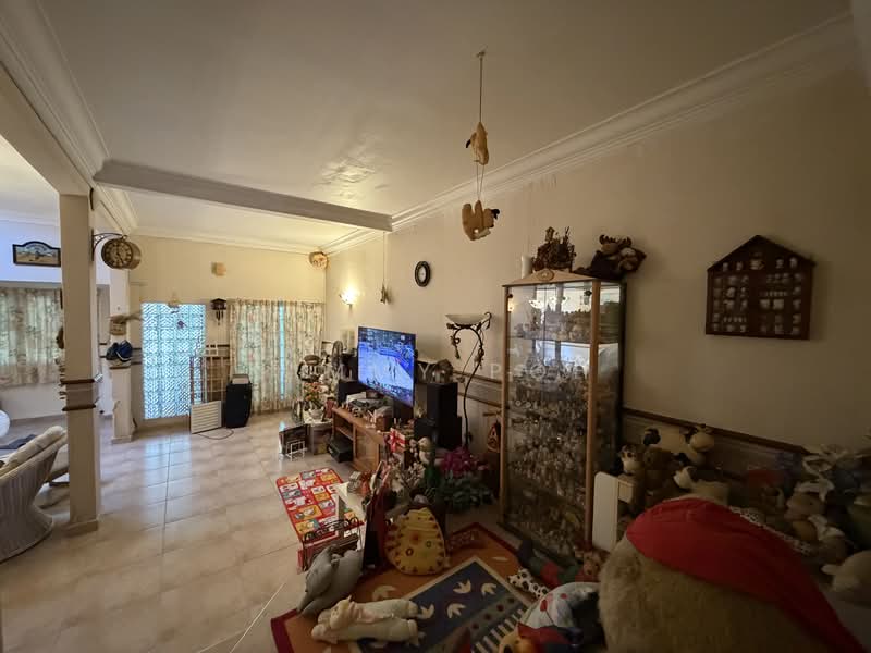 Siglap, Siglap, 3 Bedrooms, 2,469 sqft, Terraced House For Sale, by Jimmy Poh, 500193432 - Living Room - PropertyGuru.com.sg