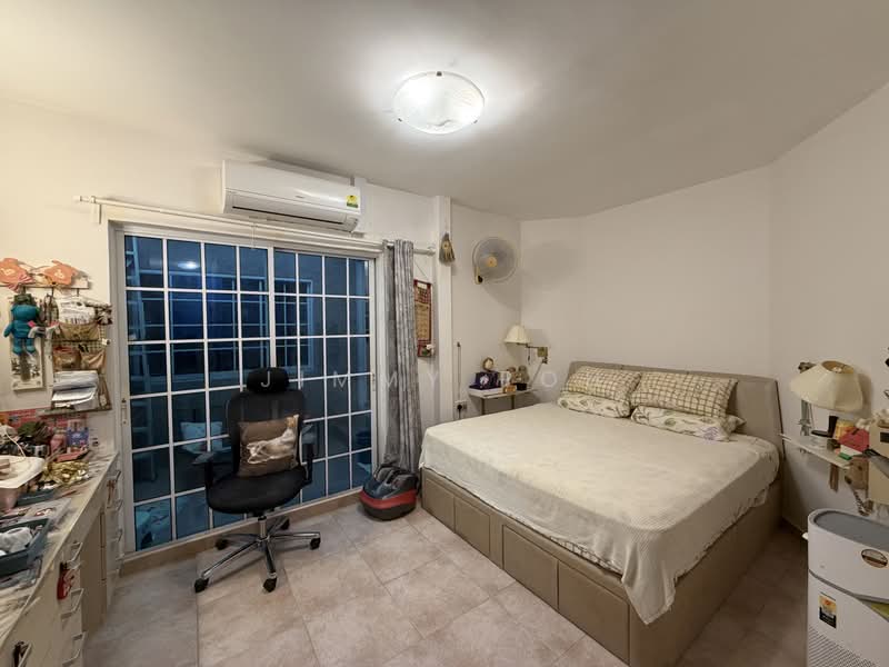 Siglap, Siglap, 3 Bedrooms, 2,469 sqft, Terraced House For Sale, by Jimmy Poh, 500193432 - Bedroom - PropertyGuru.com.sg