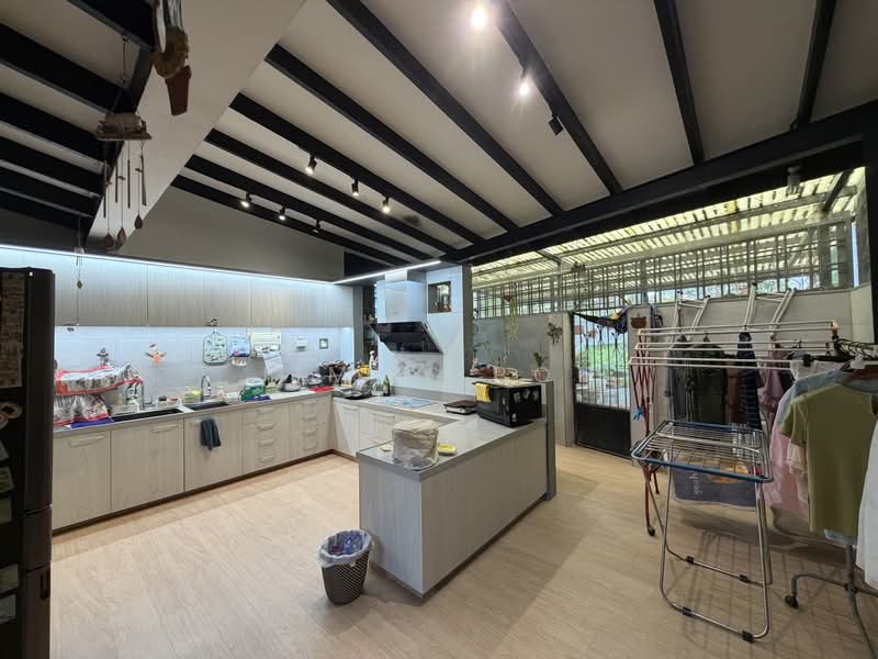 Siglap, Siglap, 3 Bedrooms, 2,469 sqft, Terraced House For Sale, by Jimmy Poh, 500193432 - Kitchen - PropertyGuru.com.sg