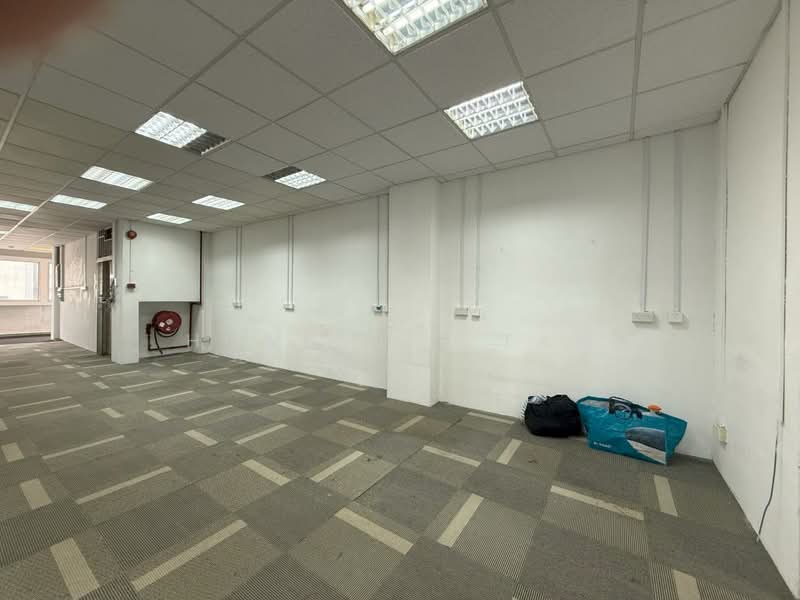 King George's Building, 320-352 King George's Avenue, 1,625 sqft, Light Industrial (B1) For Rent, by Hong Jie Tan, 500193436 - Interior - CommercialGuru.com.sg