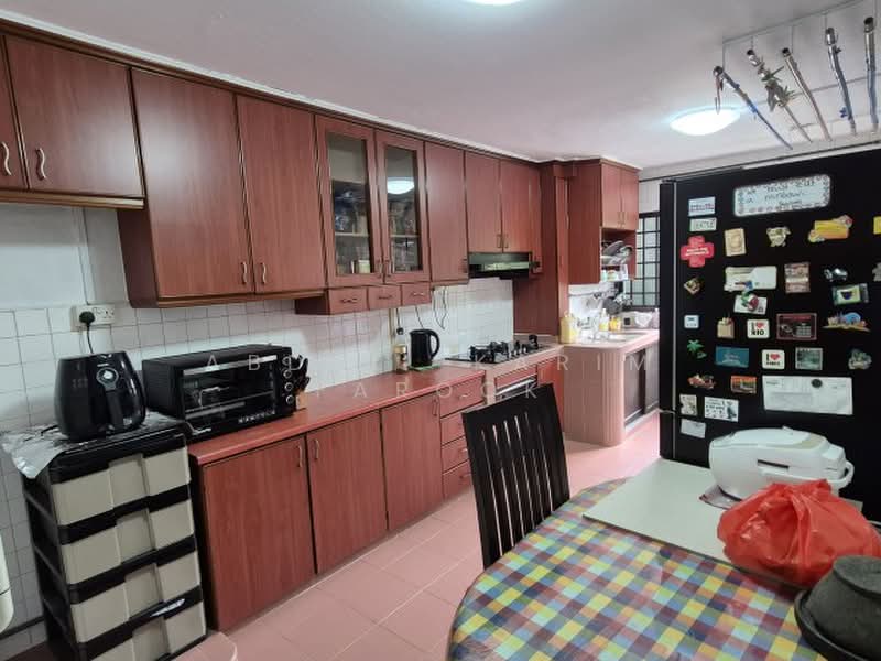 102 Jalan Rajah, 102 Jalan Rajah, 3 Bedrooms, 1,012 sqft, HDB Flat For Sale, by Abdul Karim Farook, 500193452 - Kitchen - PropertyGuru.com.sg