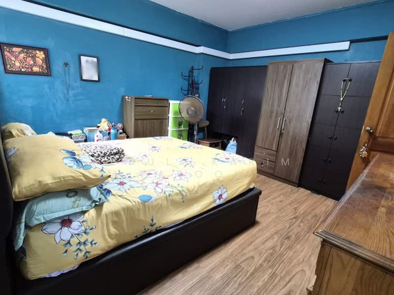102 Jalan Rajah, 102 Jalan Rajah, 3 Bedrooms, 1,012 sqft, HDB Flat For Sale, by Abdul Karim Farook, 500193452 - Master room - PropertyGuru.com.sg
