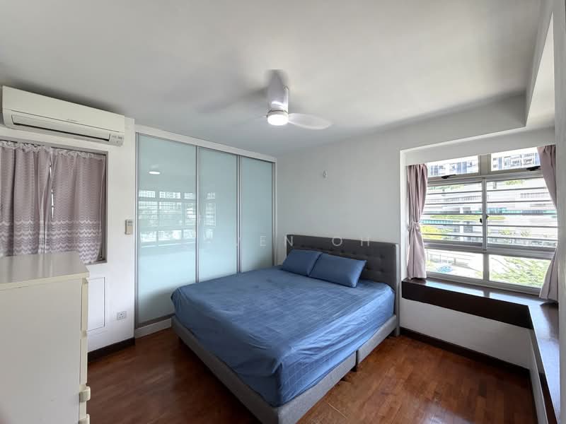 275D Compassvale Link, 275D Compassvale Link, 3 Bedrooms, 990 sqft, HDB Flat For Sale, by Kaven Oh, 500193453 - Master Bedroom - PropertyGuru.com.sg