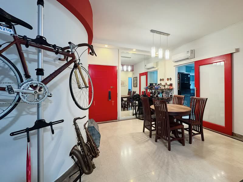 Tanjong Ria Condominium, 121 Tanjong Rhu Road, 2 Bedrooms, 808 sqft, Condominium For Sale, by Gerri Teo 张蕙荧, 500193461 - Dining Room - PropertyGuru.com.sg