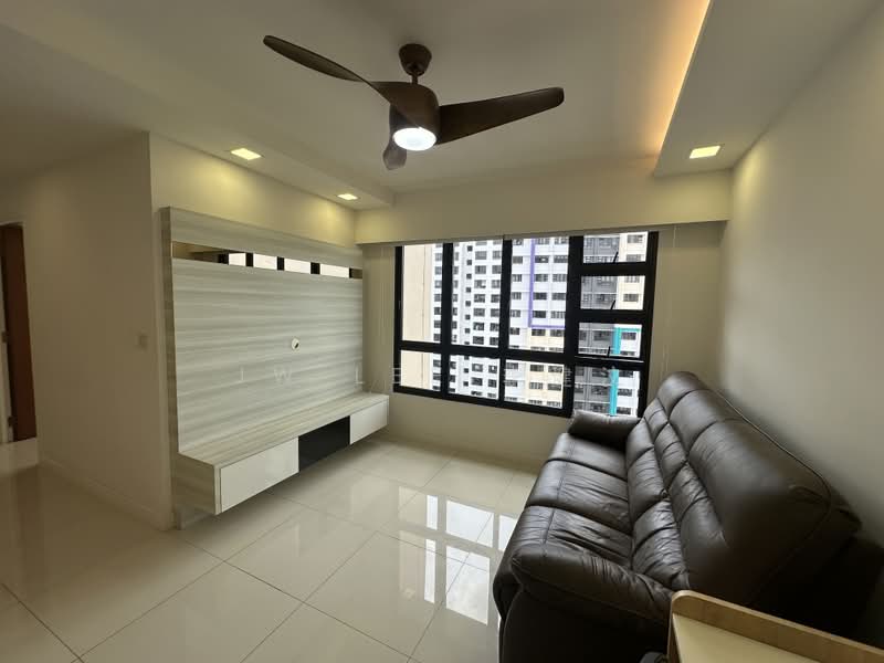 31 Ghim Moh Link, 31 Ghim Moh Link, 3 Bedrooms, 1,001 sqft, HDB Flat For Sale, by JW Lee 李健汶, 500193474 - Living Room - PropertyGuru.com.sg
